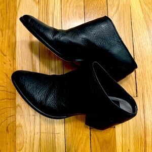 Dolce Vita black leather mules